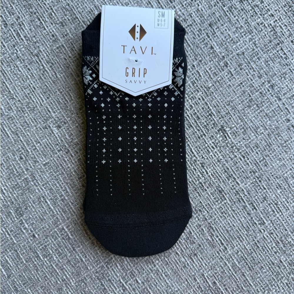NWT Tavi grip socks Pilates